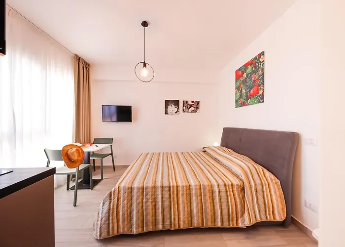 Erre 19 Апартаменти Чефалу